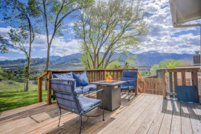 Kings Overlook Hot Tub w Pikes Peak Views